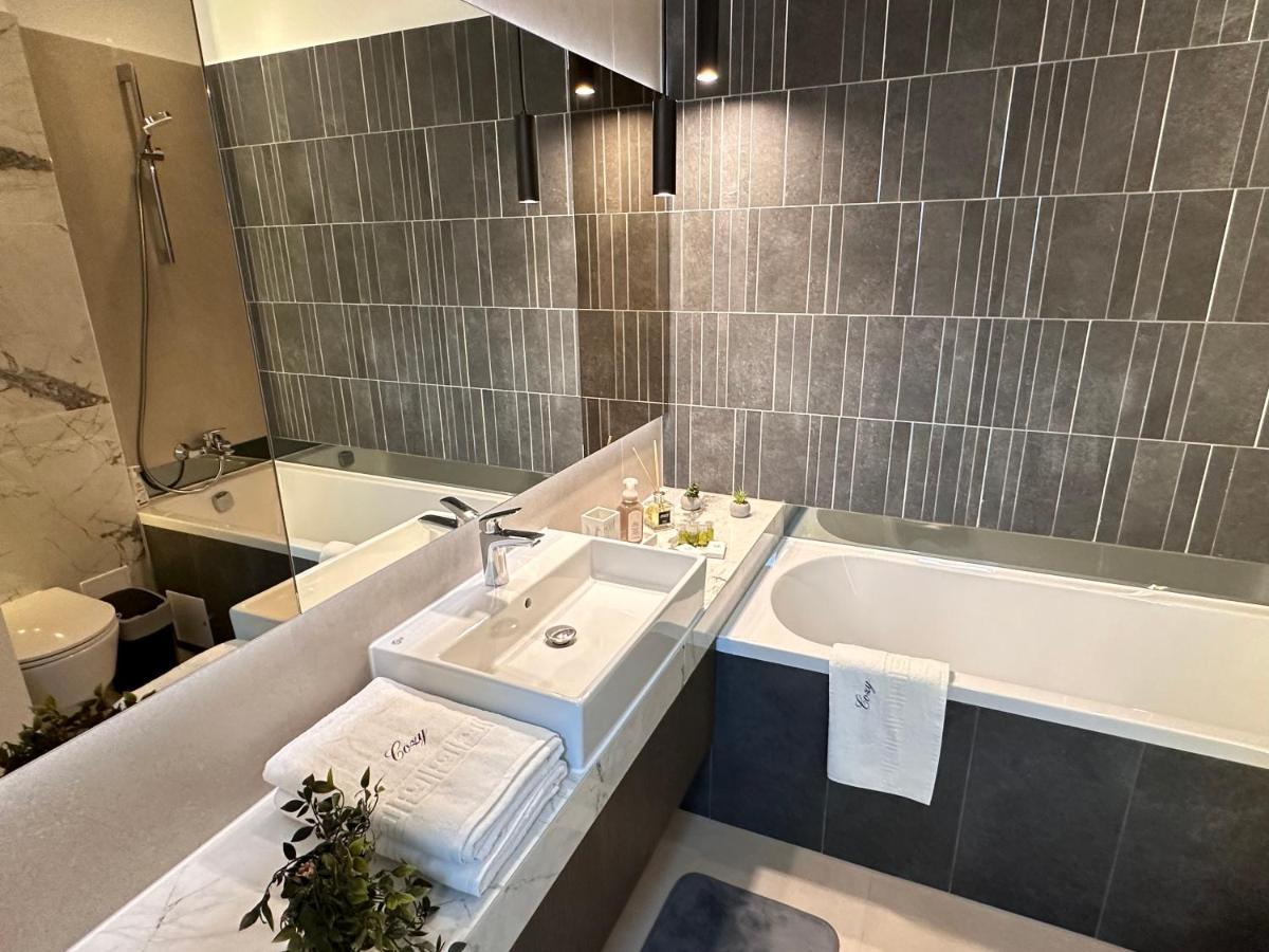 Urban Luxury Flats - Cozy Apartments At Coresi Mall #布拉索夫 外观 照片